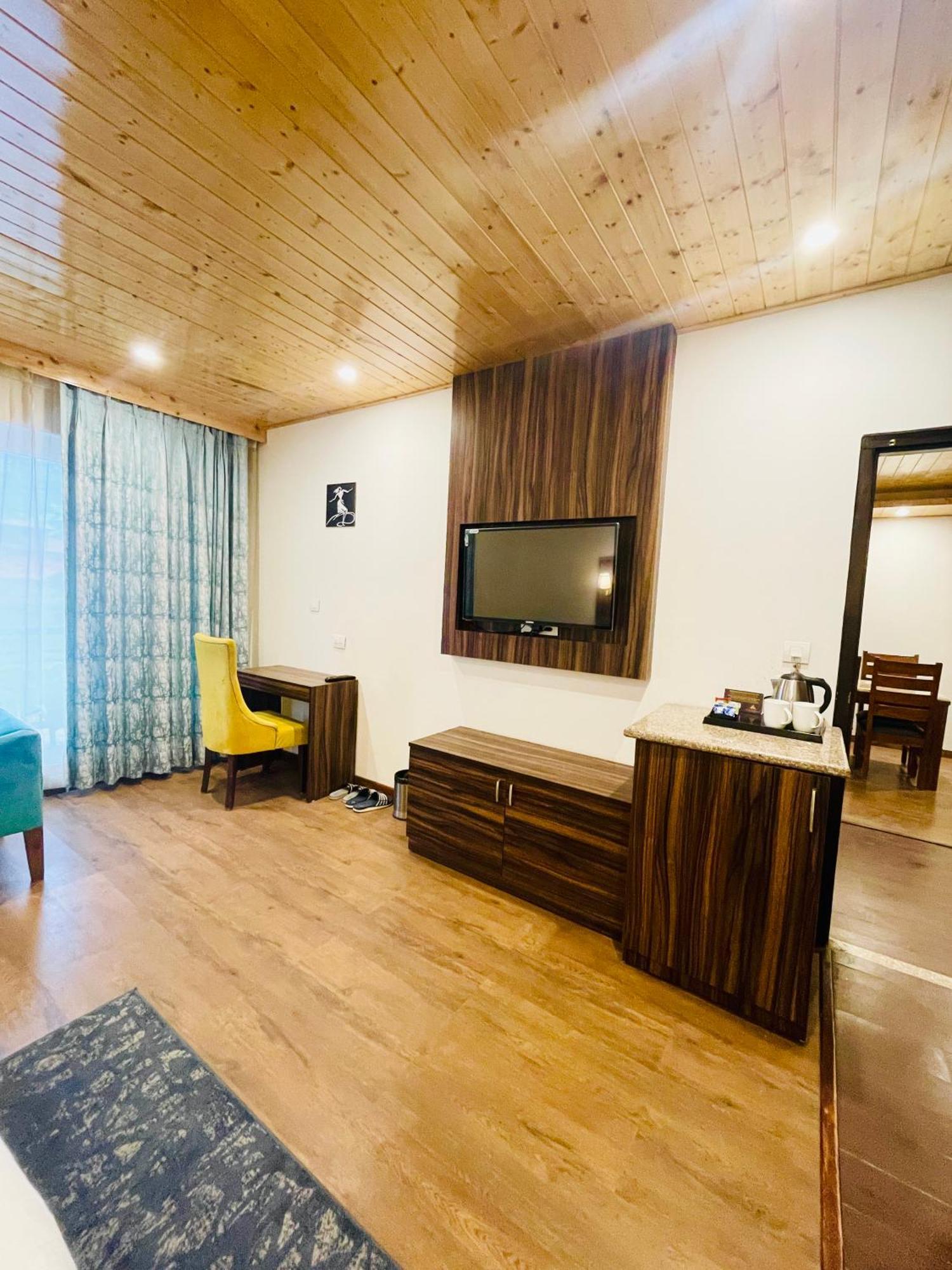 Simsa Heights Manali Hotel Exterior photo